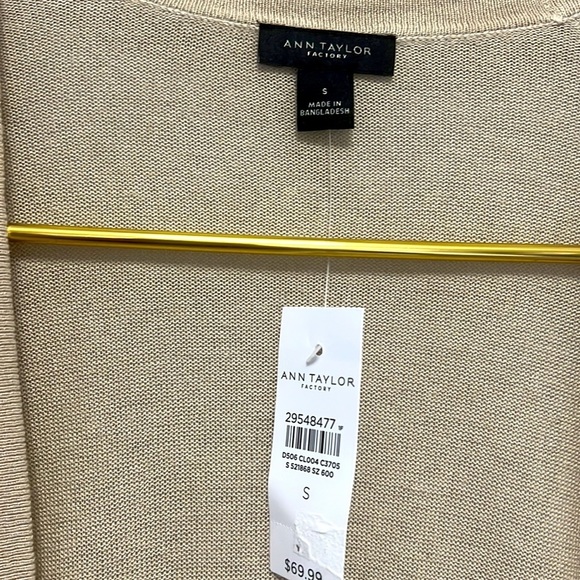 Nwt Ann Taylor Factory Cardigan Open front. Ribbed cuffs & hem. S & M - Picture 3 of 8